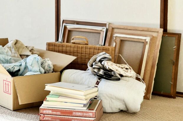 遺品整理や相続に関する手続きなどの、死後事務も手放すことができる（※画像はイメージです）