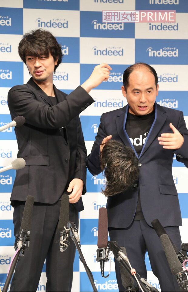 カツラのキツさに耐えられず、いつもの姿に戻った斎藤司は「西遊記の孫悟空って、こんな気持ちなんだなって(笑)」撮影/坂本利幸