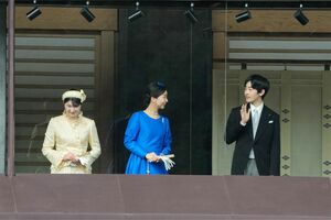 2月23日、天皇誕生日の一般参賀の愛子さま、佳子さま、悠仁さま