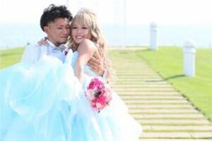 初音さんはSNSに結婚式の幸せいっぱいの様子をアップしていた…