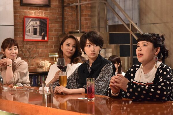 さやかの婚活をサポートする（？）編集部の女性たちは個性的な面々が揃う  (c)日本テレビ