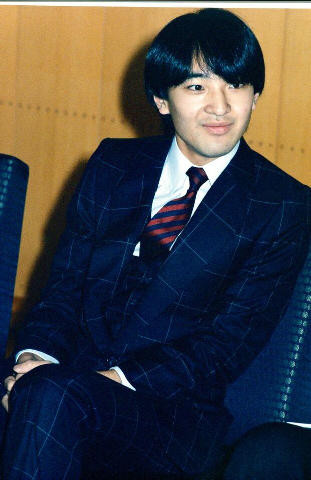 秋篠宮さま(当時は礼宮さま)の成年を迎えるにあたっての記者会見(1985年11月29日)写真/宮内庁