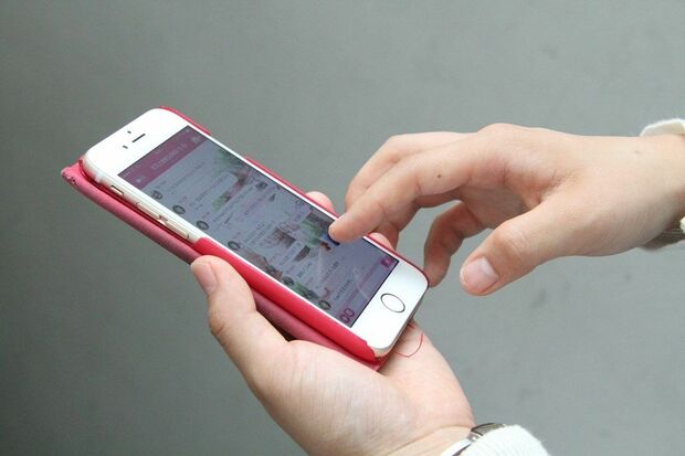 急増する“スマホ体調不良”30～40歳で老眼発症も