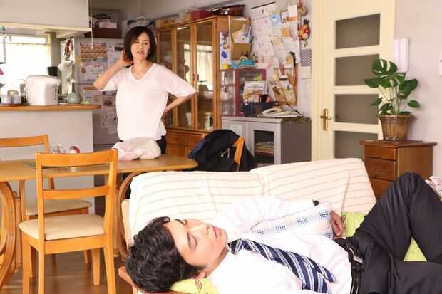 失敗続きの就活に嫌気がさしている健斗　(C)NHK