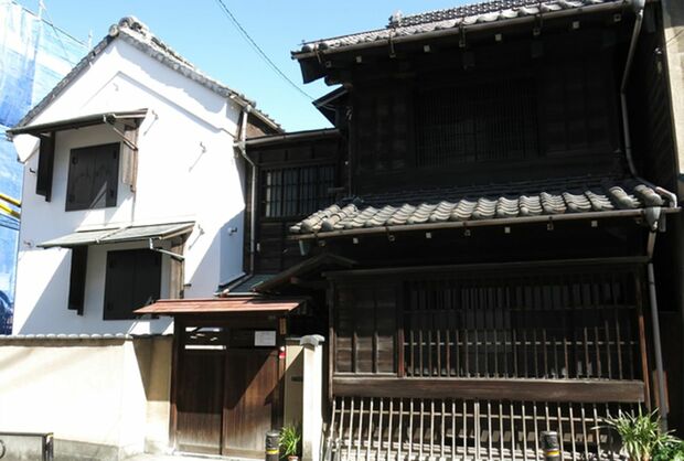 文京区の菊坂にある樋口一葉ゆかりの旧伊勢屋質店