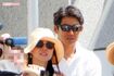 競技中の娘を遠くから見つめながらも、常に話し込んでいた松嶋菜々子と反町隆史（'18年5月）