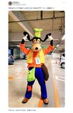 本物そっくりのグーフィーの仮装が物議を醸している（Xより）