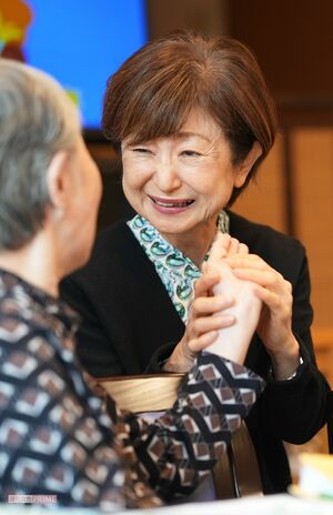 介護施設を運営してきた中で、老いを「恐れる」人と「楽しむ」人の違いに気がついたという上野利惠子さん