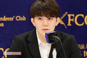 記者会見に臨む五ノ井さん（'22年12月19日）