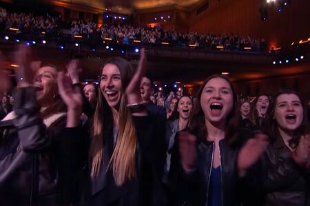 『ＡＧＴ』ではアクロバットも披露し、観客を熱狂させた（番組公式ユーチューブより)