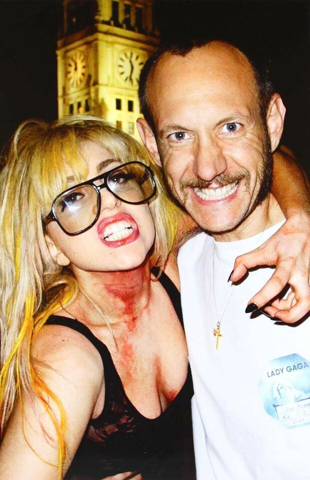 テリー氏（レディー・ガガとの写真集裏表紙より）