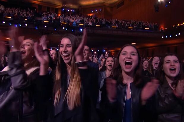 『ＡＧＴ』ではアクロバットも披露し、観客を熱狂させた（番組公式ユーチューブより)