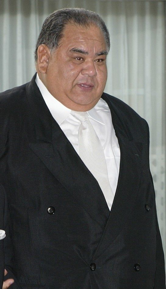 外国人力士の先駆け・高見山、股割りつらくて涙を流してた