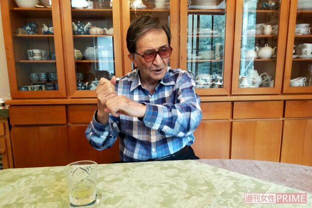 91歳を迎えたが、元気に身振り手振りを交えて当時の話をしてくれた佐々木信也さん