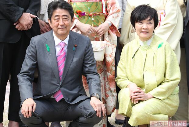 安倍首相と昭恵夫人