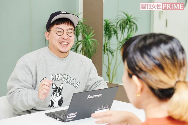 対談する澤井直人と丸山桂里奈