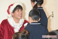 竹内涼真のサンタ姿が可愛すぎ! 今年のクリスマスは「生き抜くために仕事」