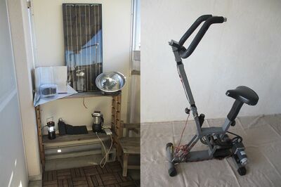 ベランダ発電（左）と発電できる改造エアロバイク（右）