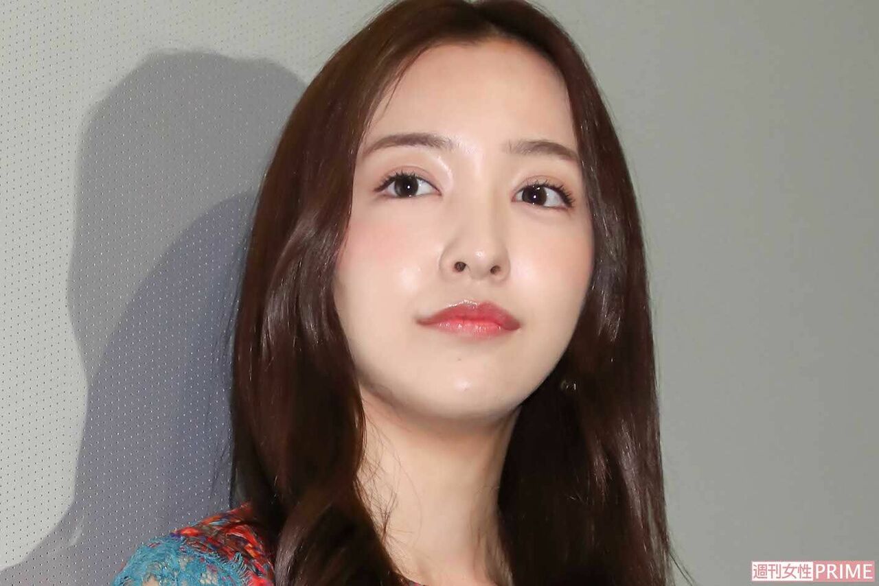 AKB48 板野友美 消しゴム 元AKB48・板野友美“リッツ・カールトン脱衣所撮影”騒動、本人は弁明も