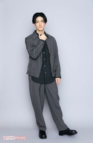 中島裕翔　撮影／矢島泰輔　ヘアメイク／NOBUKIYO　スタイリスト／小松嘉章（nomadica）