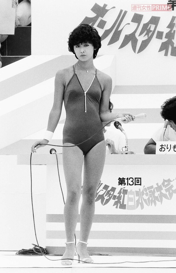 「第13回オールスター紅白水泳大会」に出場した三原じゅん子(1982年)