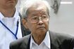 事故現場の実況検分に立ち会う飯塚受刑者('19年6月)