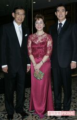 高嶋政宏の結婚式に出席した故・高島忠夫さん、寿美花代、弟の高嶋政伸