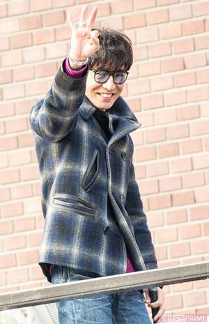新宿に突如現れたメガネ姿の木村拓哉