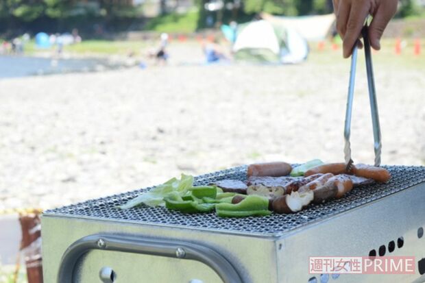 「夕食時にバーベキュー場でゴミを燃やして異臭騒ぎが起こったことも」とキャンプ場従業員の矢部さん