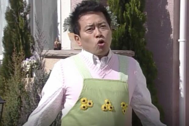 2004年放送のドラマ『アットホーム・ダッド』に出演する宮迫博之