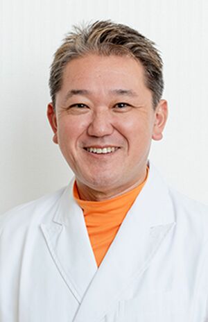 吉野敏明先生●銀座エルディアクリニック院長。歯周病治療の第一人者。歯学博士。医療問題アナリスト。ライフスタイル、医学・医療、健康といった幅広いテーマで情報を発信。YouTubeフォロワー55万人超。