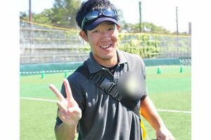 社会人アメフトチームのトレーナーを務めていた頃の平野貴久容疑者（本人SNSより）