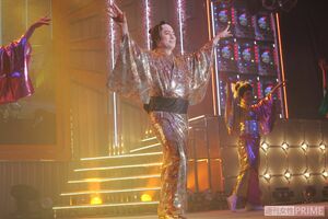 松平健のマツケンサンバを熱望する人たちも多数