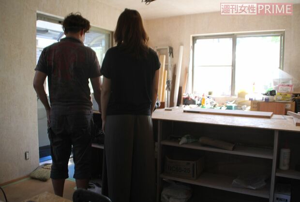 篤志さんと容子さん。自宅は翔くんが入院先から戻ったときのため、バリアフリーに改装中だ