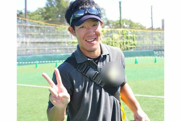 社会人アメフトチームのトレーナーを務めていた頃の平野貴久容疑者（本人SNSより）