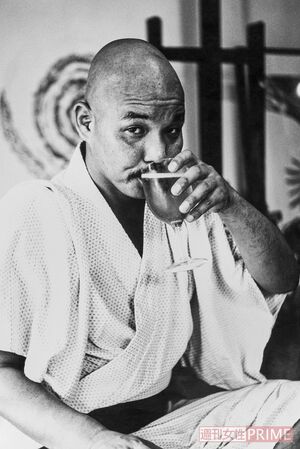 退職後、いつかまた生活が苦しくなっても会社員に戻らないために頭を剃り上げた