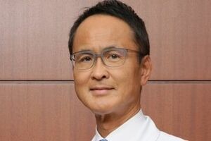  奥仲哲弥（おくなか　てつや）●医学博士。山王病院副院長。国際医療福祉大学大学臨床医学研究センター教授。専門は肺がんの外科治療、レーザー治療。TBSテレビ「サンデー・ジャポン」にレギュラー出演するなど、幅広く活躍。わかりやすい医療解説には定評がある。