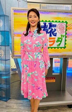 テレビ番組『朝だ!生です旅サラダ』の生放送最後の衣装はピンクで華やかに