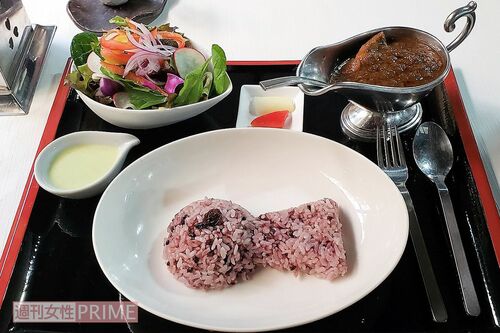 『カフェギャラリー高澤記念館』の古代米カレー