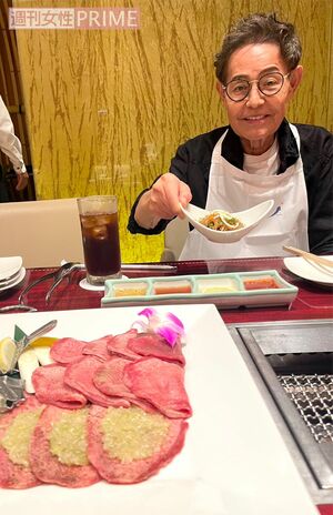 母が加トちゃんと焼き肉を楽しんでいる様子を撮って送ってくれました!