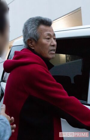 直撃を受ける梅宮辰夫さん