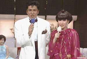 当時のコニタン（左）と、’78年の初回から’89年の最終回まで司会を務めた黒柳（右）