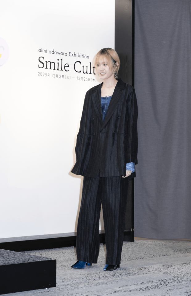 セカンド写真集『わー!!!』発売記念会見に参加した尾碕真花