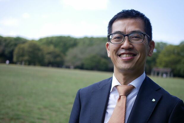 横手彰太さん　老後問題解決コンサルタント。不動産会社の日本財託に勤務し、数多くの老後問題に遭遇、解決に導いてきた。特に相続、家族信託のアドバイスに定評が。講演会やテレビ出演など多方面で活躍中。著書に『老後の年表』（かんき出版）