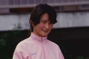 当時のご自宅近くでジョギングされるご結婚直前の紀子さま（1990年6月24日）