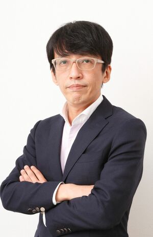 三上洋さん●ITジャーナリスト。文教大学情報学部非常勤講師。ライブ配信・ネット動画のプロデュースも行う。主なジャンルはセキュリティー(ネット事件、詐欺などへの安全対策)、スマートフォン(料金、業界、有害サイト対策)、節約・お得系(クレジットカード、ポイント、電子マネー)など。