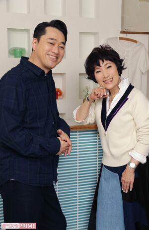 バナナマン・設楽統と森山良子　撮影／近藤陽介