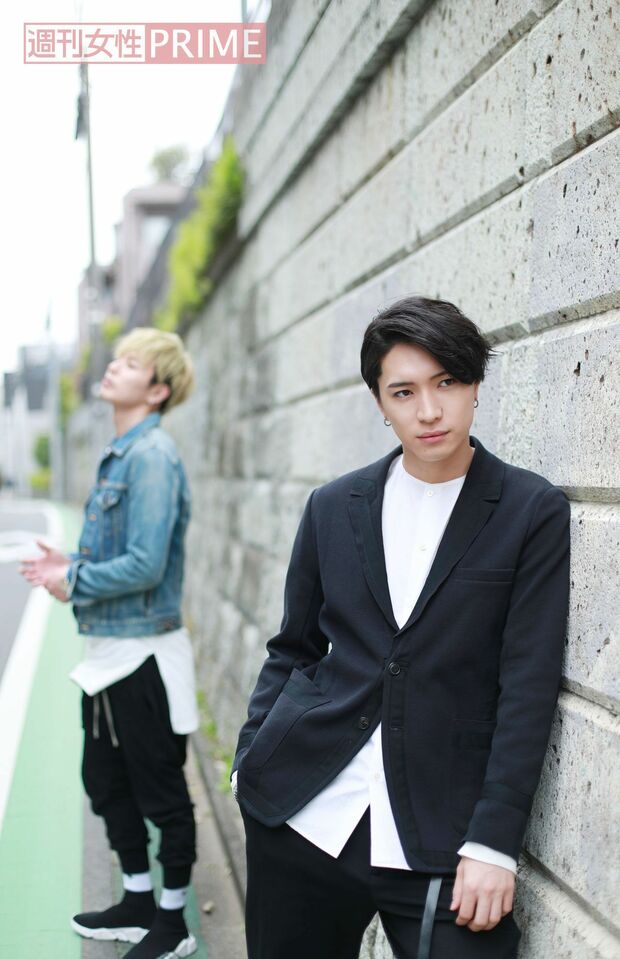 松下優也（手前）、荒木宏文（奥）　撮影／森田晃博