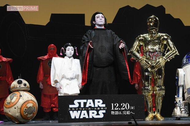 2019年11月、一夜限りの『スター・ウォーズ歌舞伎』に出演した市川海老蔵と息子の勸玄