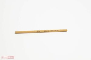 一本一本に「SWING YOUR HEART」の文字が